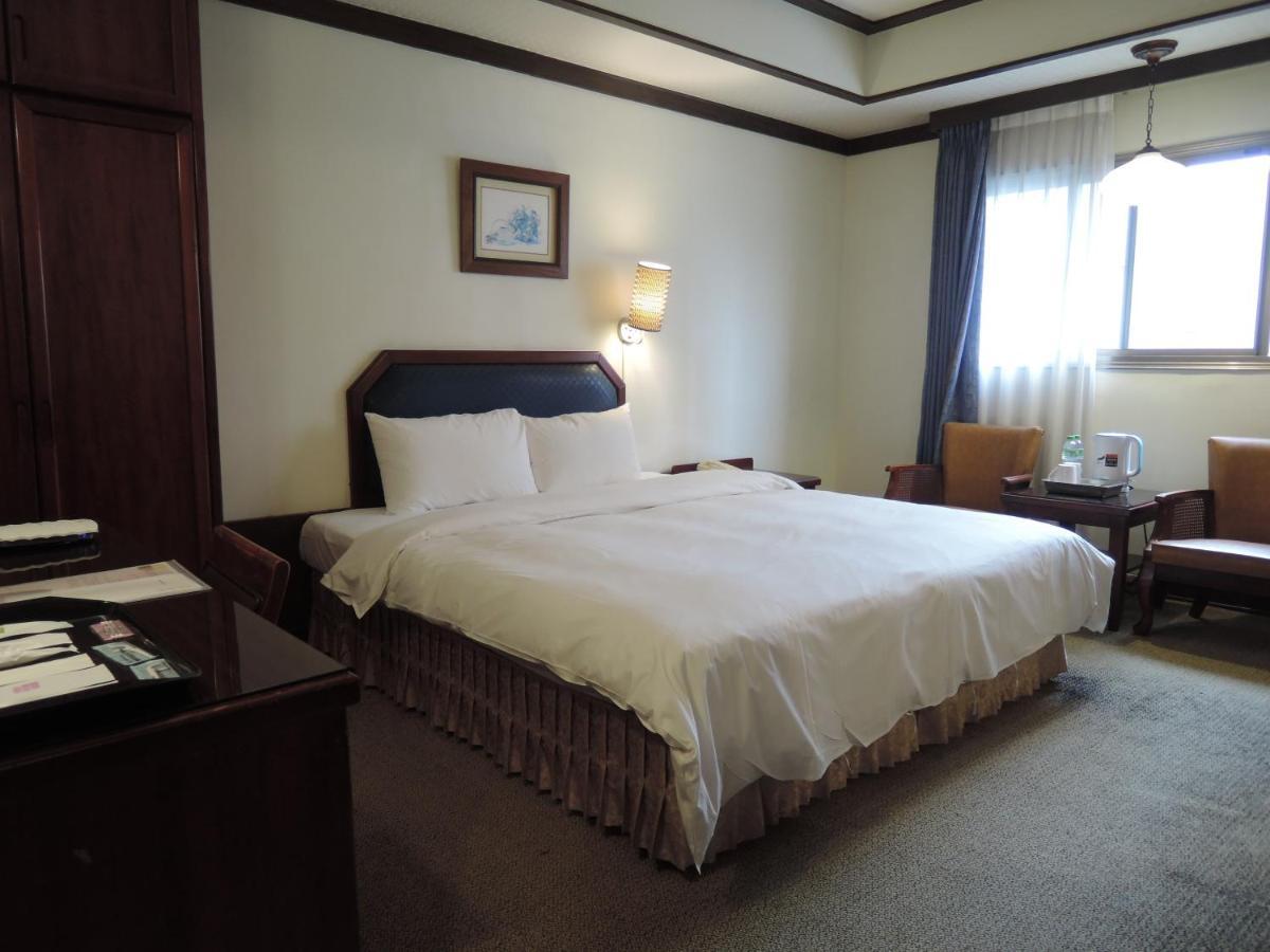 Guide Hotel Changhua Jhongjheng Экстерьер фото